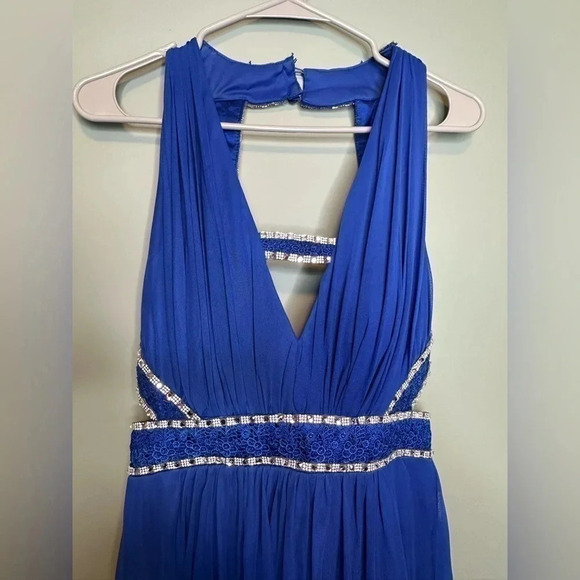 Formal open back dress - Picture 4 of 9